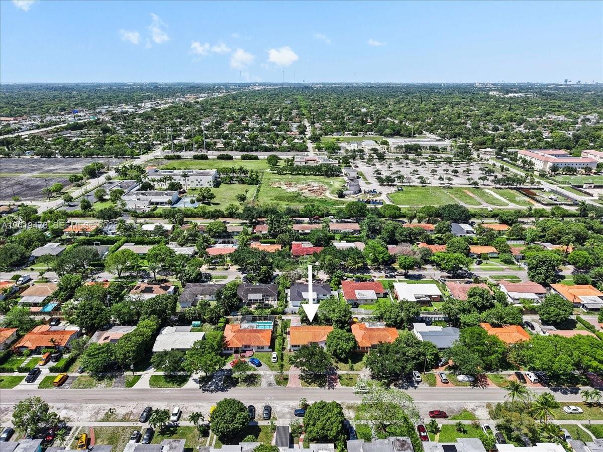 305 NW 111th St Miami Shores, FL 33168