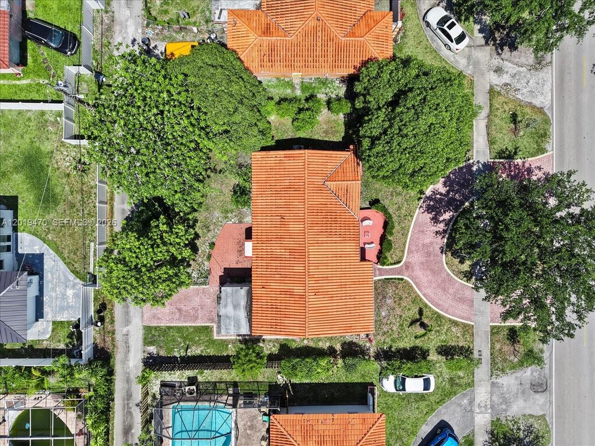 305 NW 111th St Miami Shores, FL 33168
