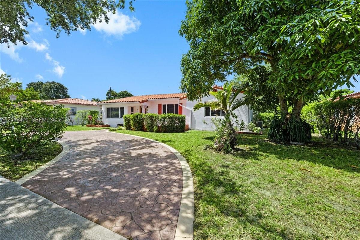 305 NW 111th St Miami Shores, FL 33168