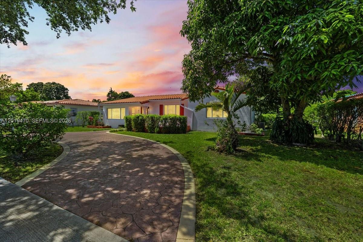 305 NW 111th St Miami Shores, FL 33168