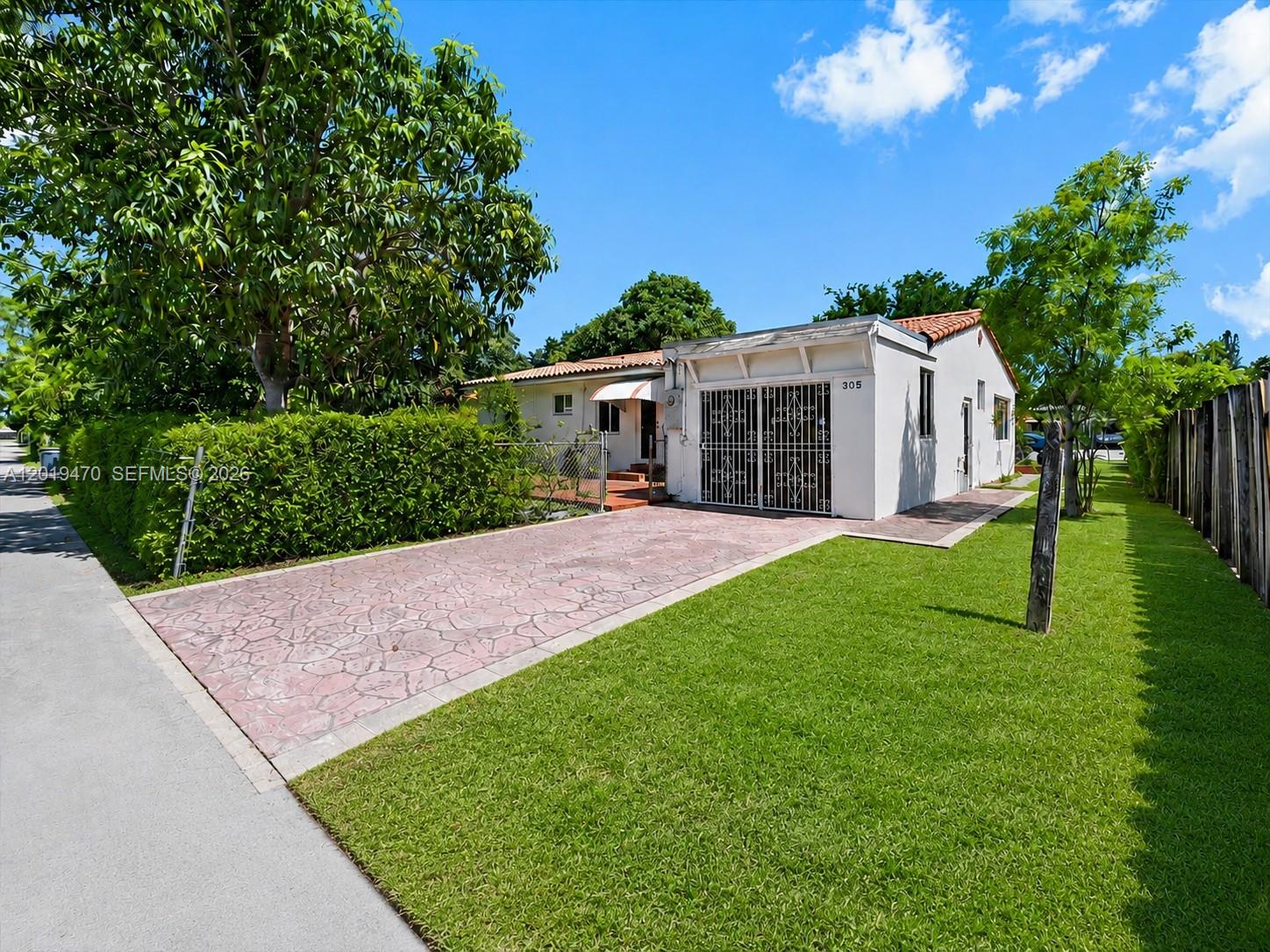 305 NW 111th St Miami Shores, FL 33168