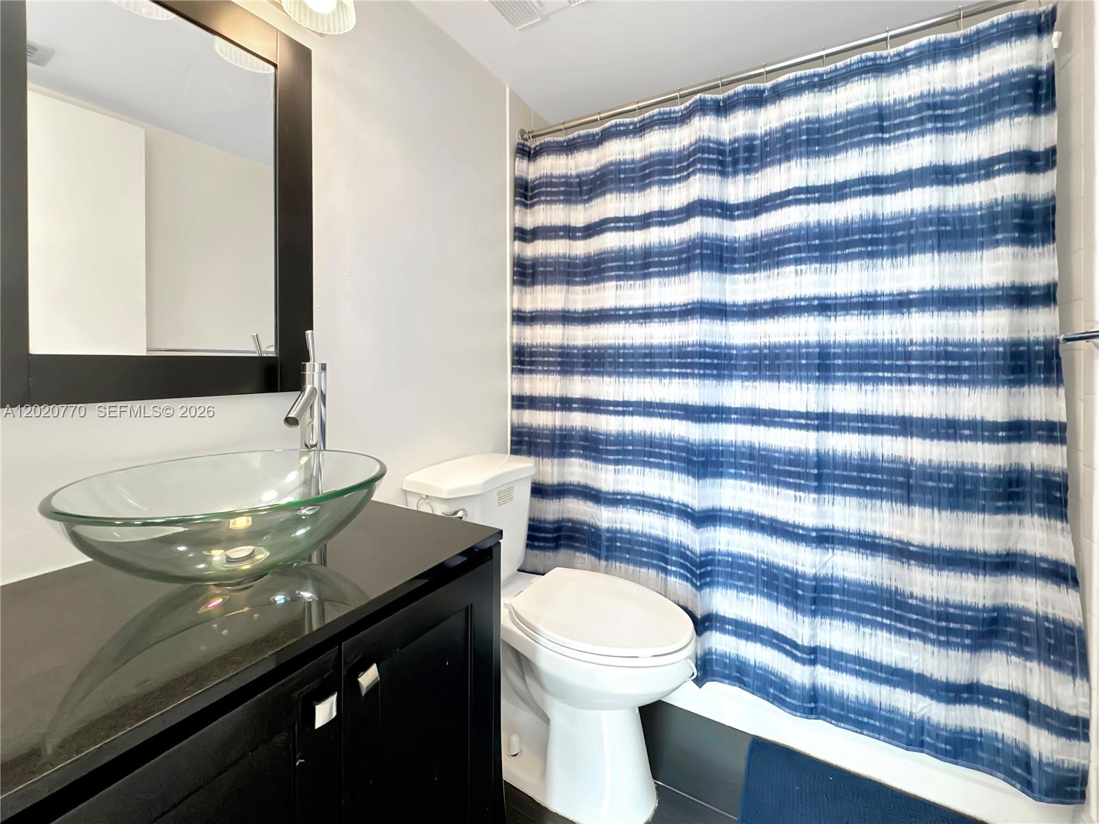 image Madison Downtown Condo21
