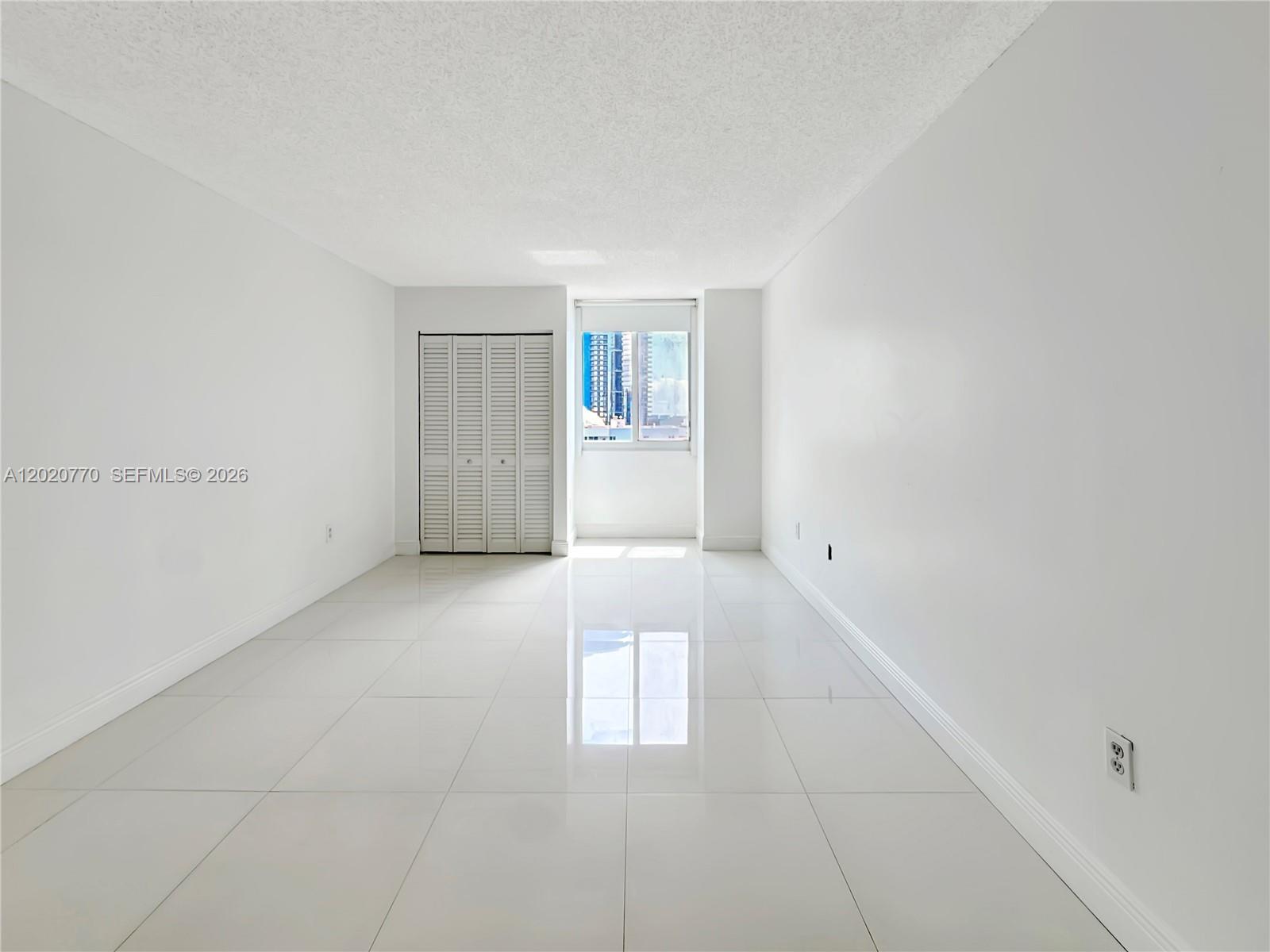image Madison Downtown Condo22