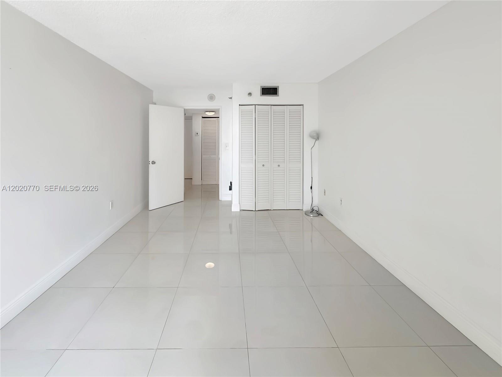 image Madison Downtown Condo23