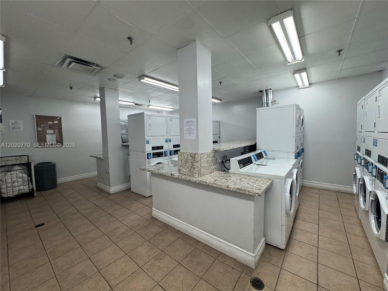 image Madison Downtown Condo44