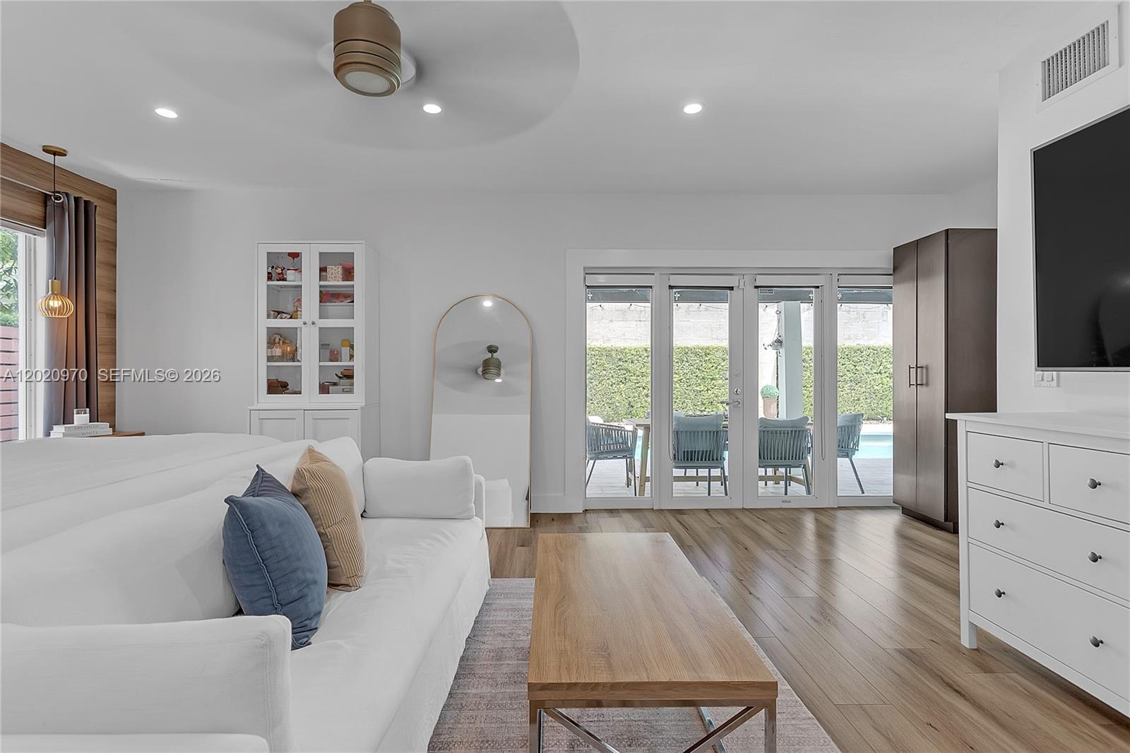 95 Shore Dr W Miami, FL 33133