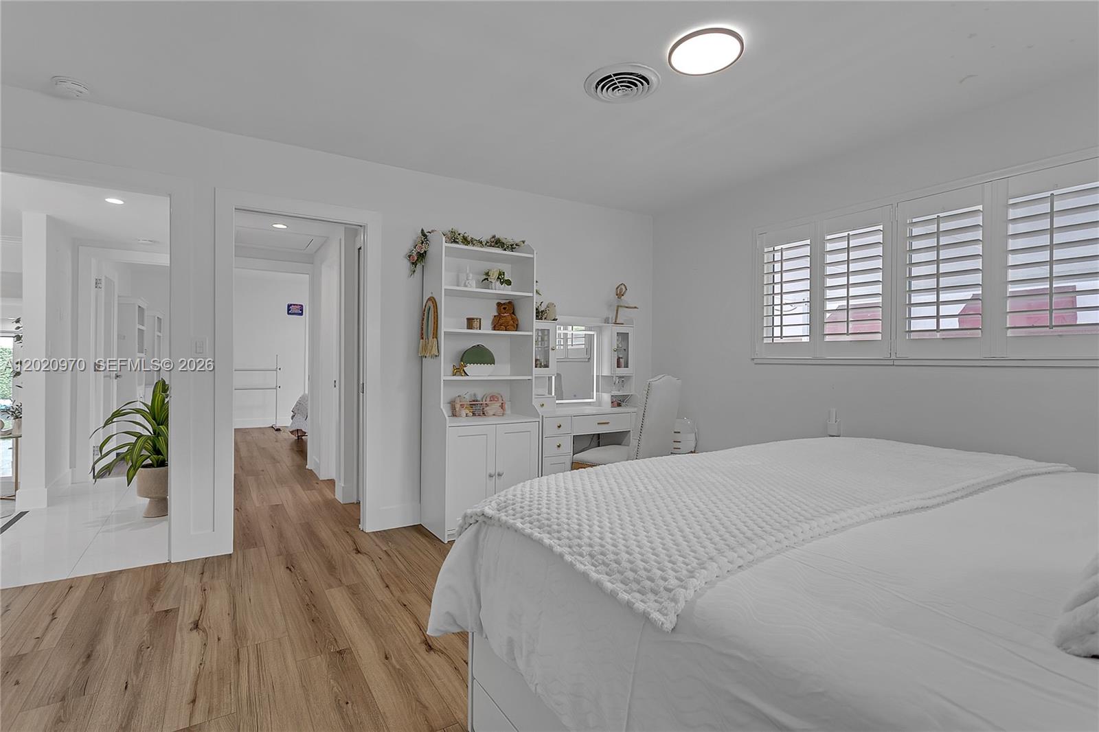 95 Shore Dr W Miami, FL 33133