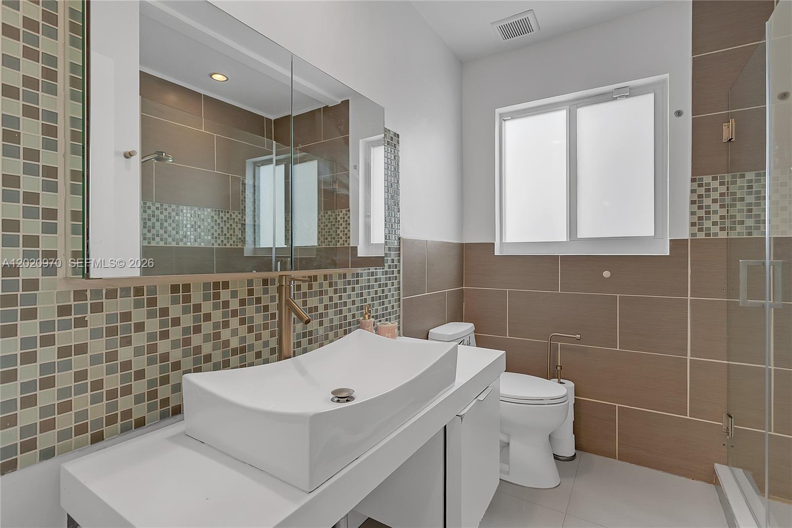 95 Shore Dr W Miami, FL 33133