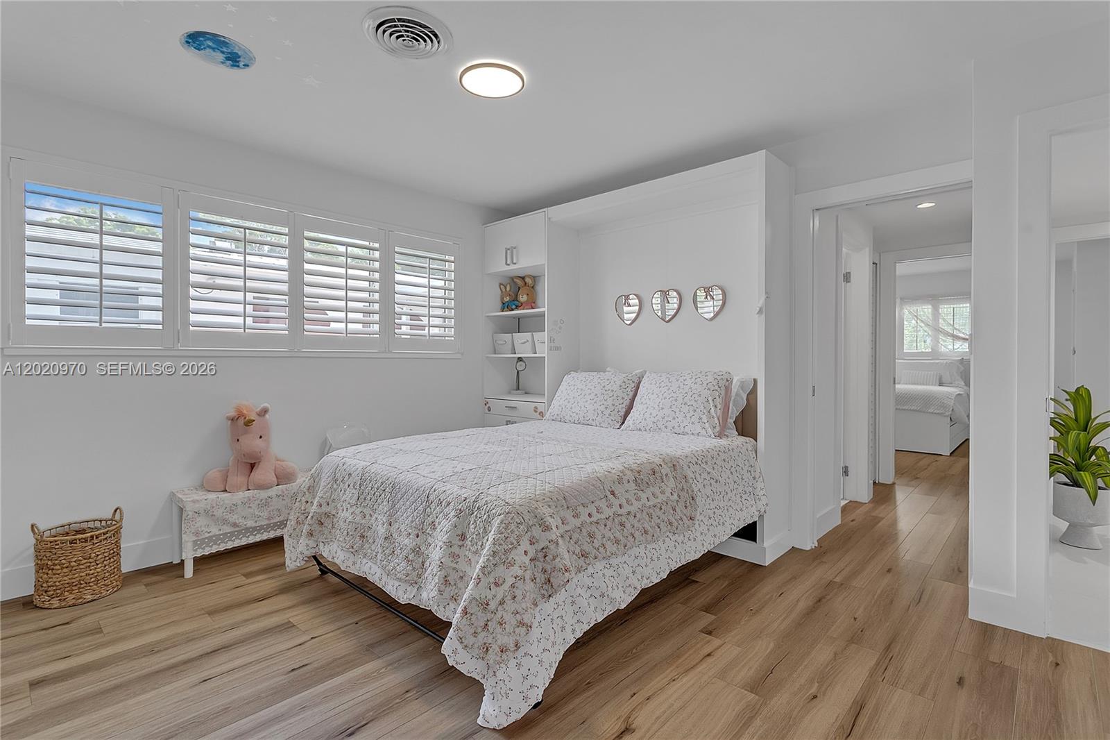 95 Shore Dr W Miami, FL 33133