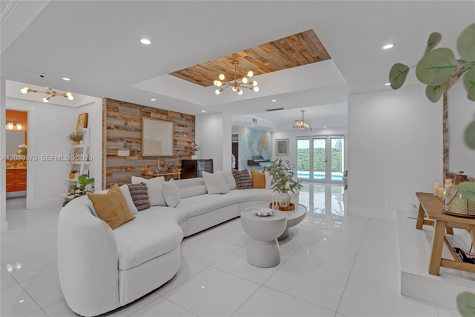 95 Shore Dr W Miami, FL 33133