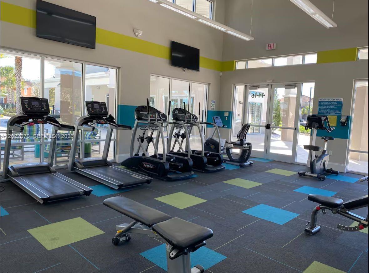 2484 Shanti Dr Kissimmee, FL 34746