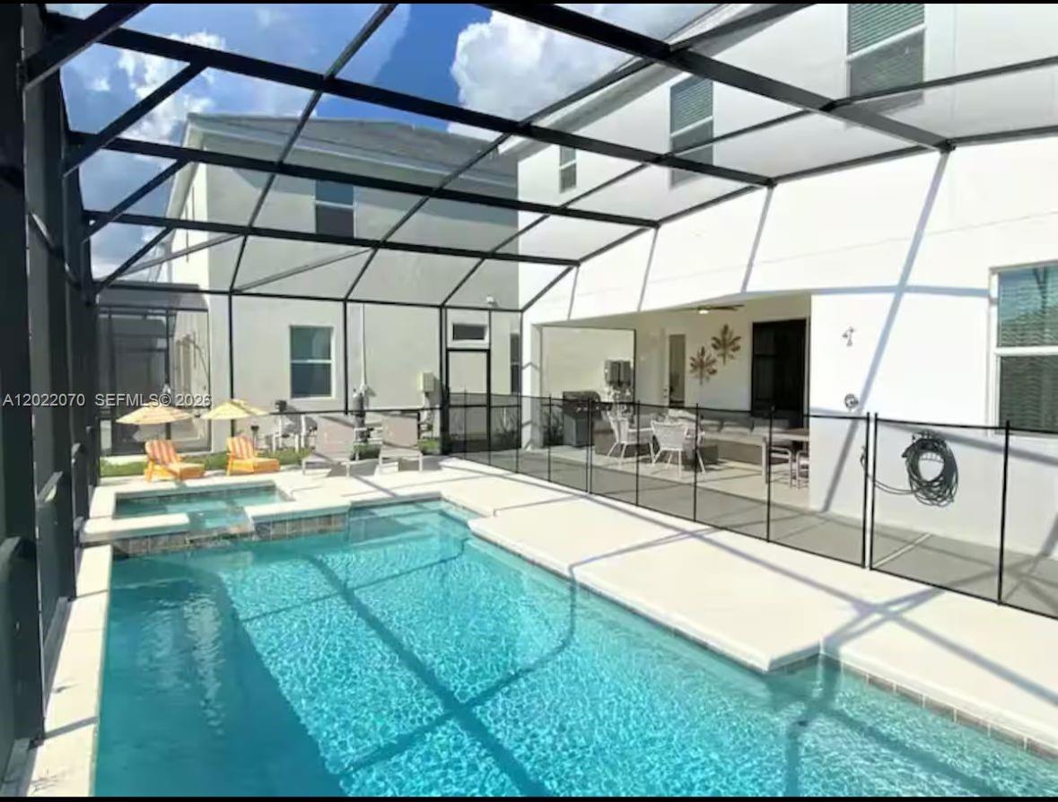 2484 Shanti Dr Kissimmee, FL 34746