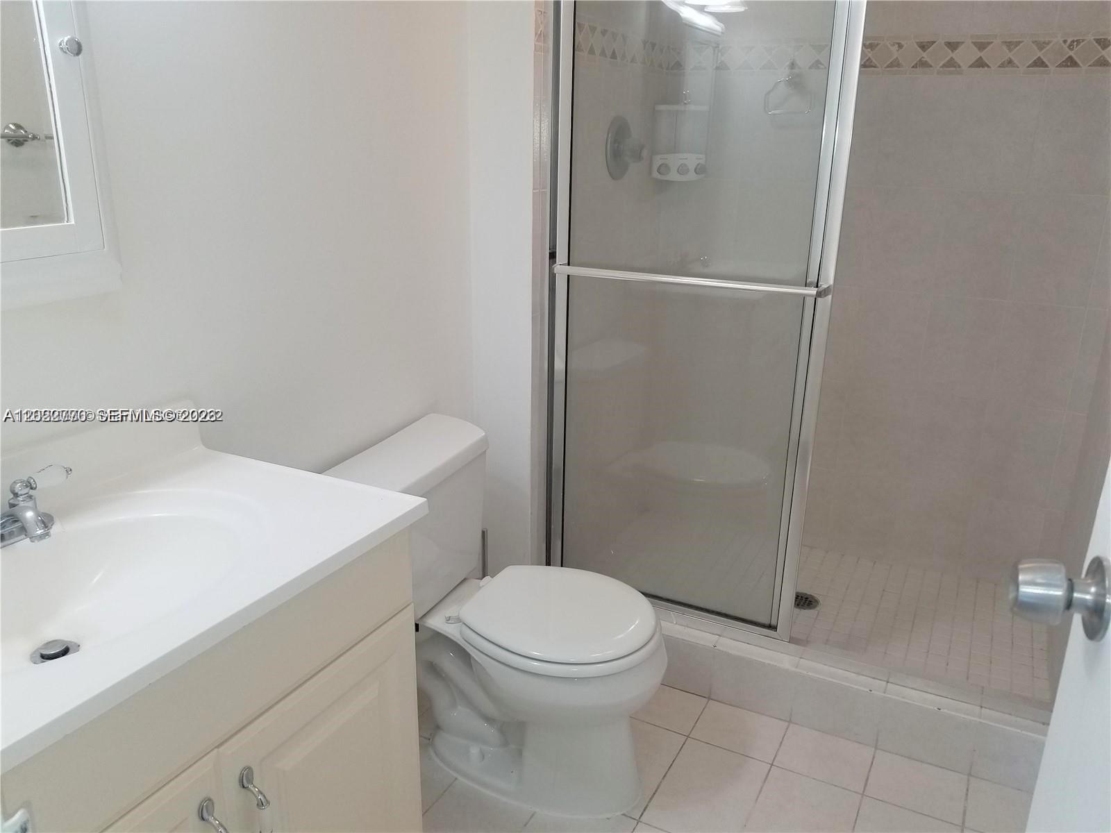 image Arlen House East12