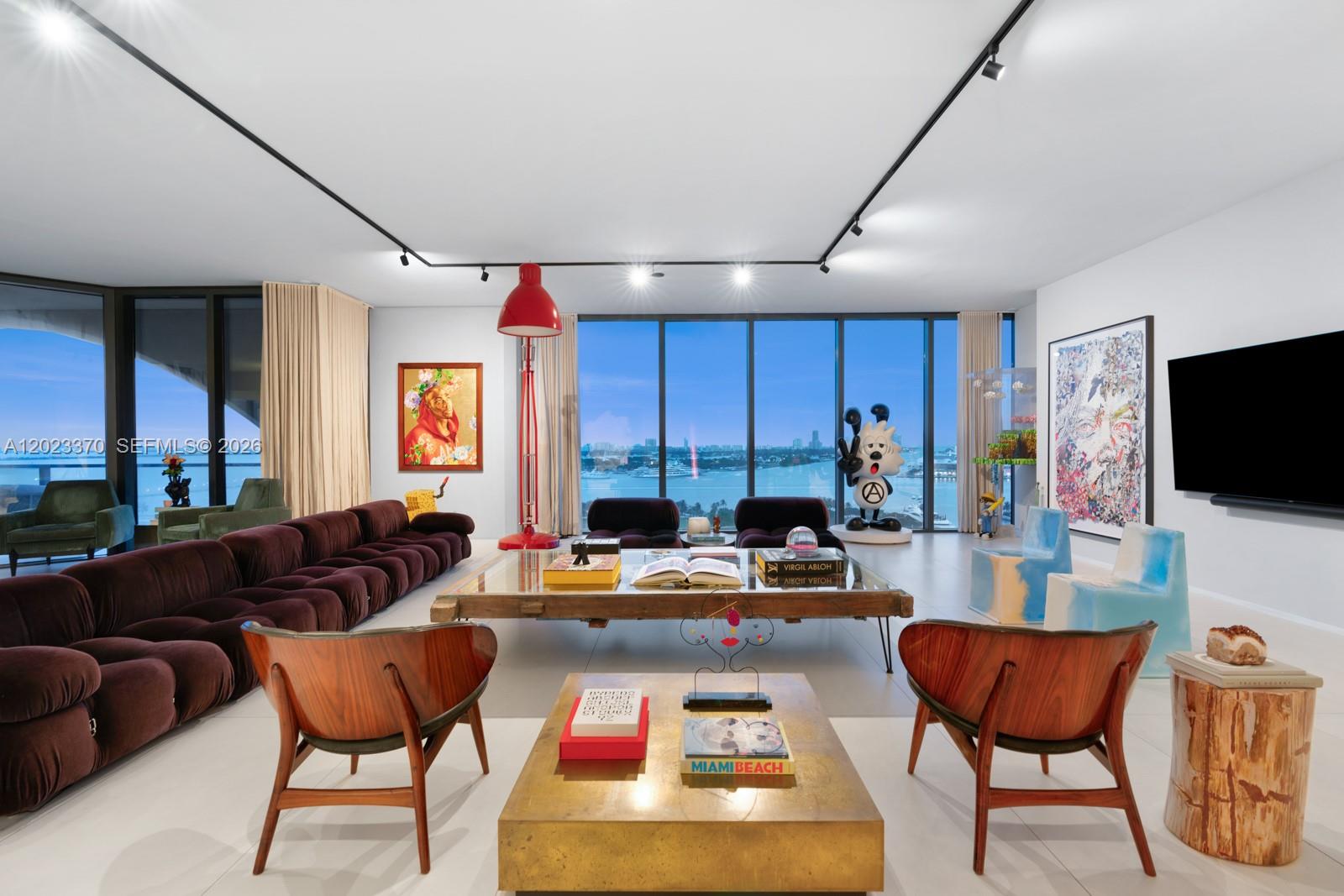 1000 Biscayne Blvd #1702 Miami, FL 33132