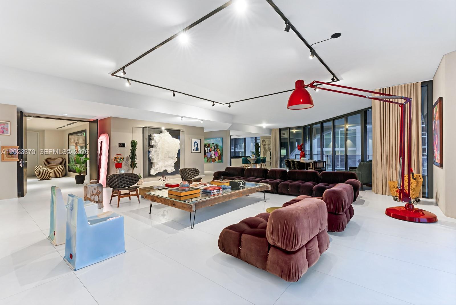 1000 Biscayne Blvd #1702 Miami, FL 33132