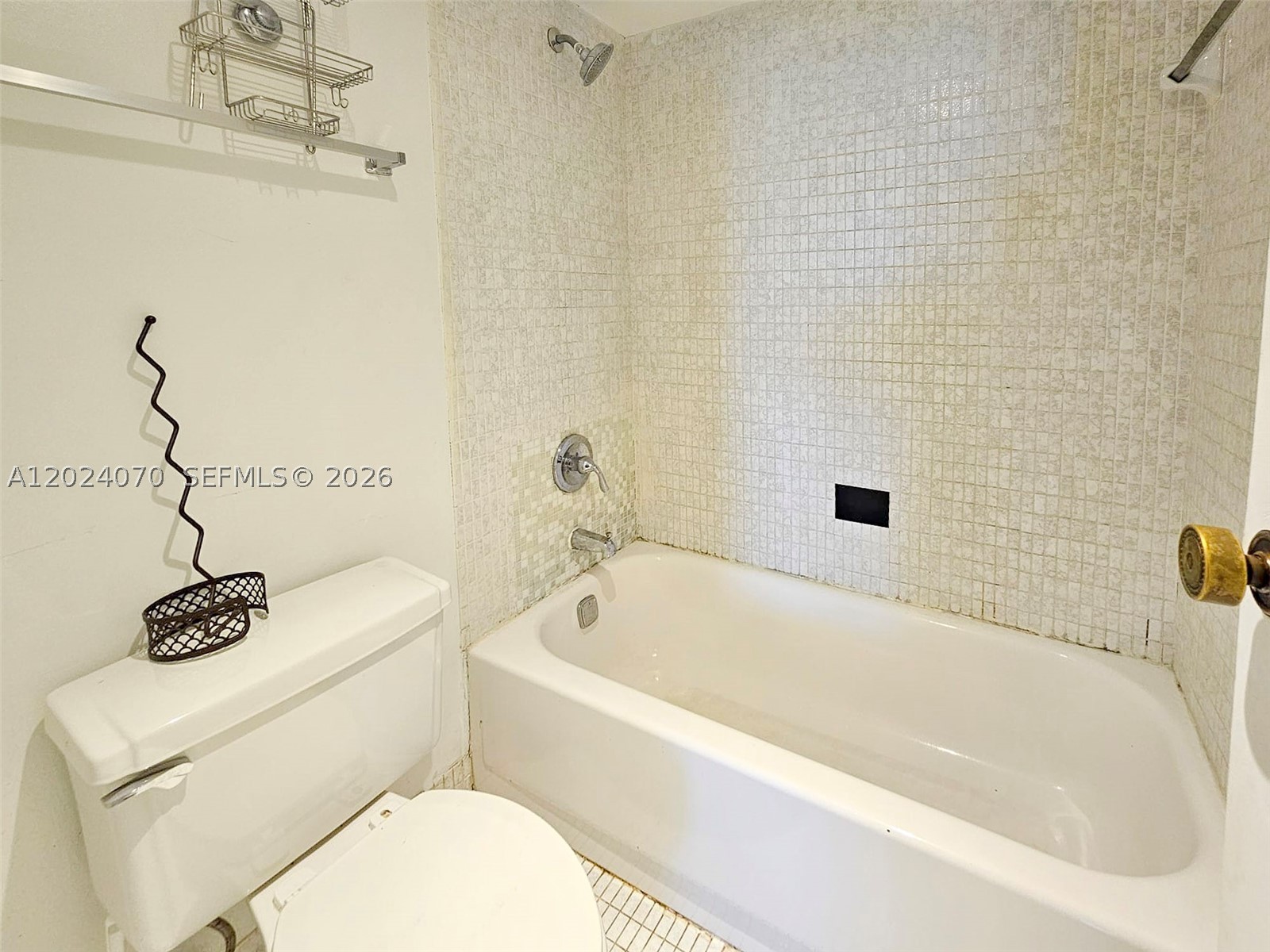 image Arlen House East9