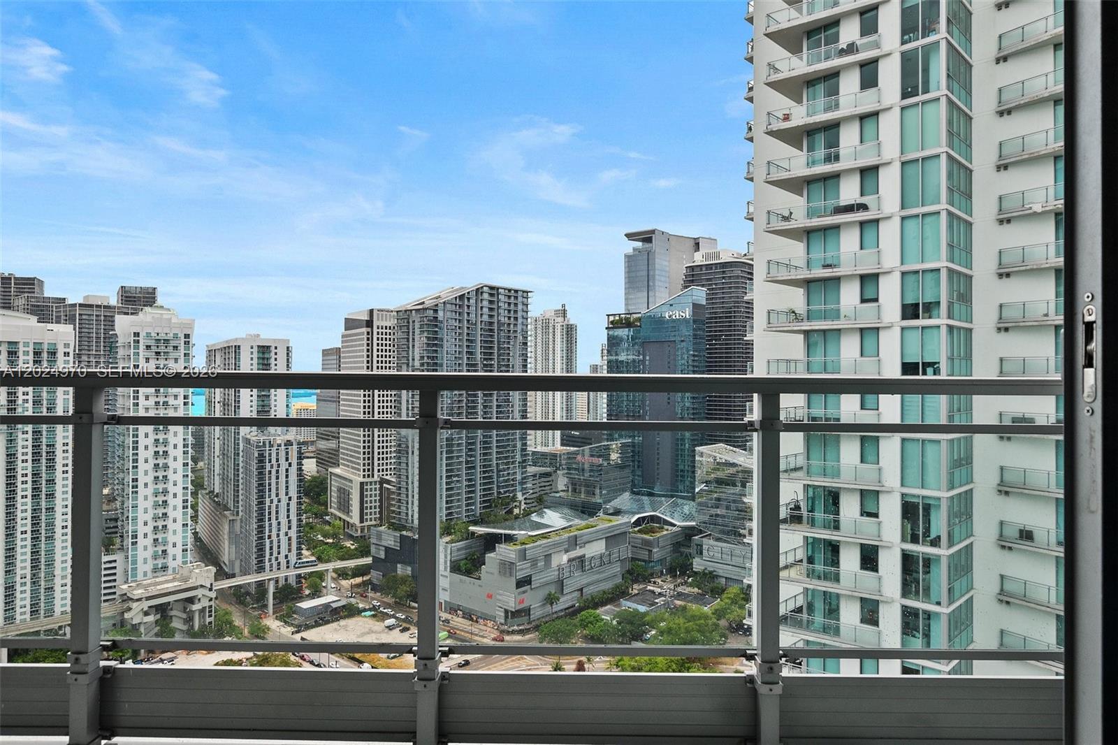 90 SW 3rd St #3810 Miami, FL 33130