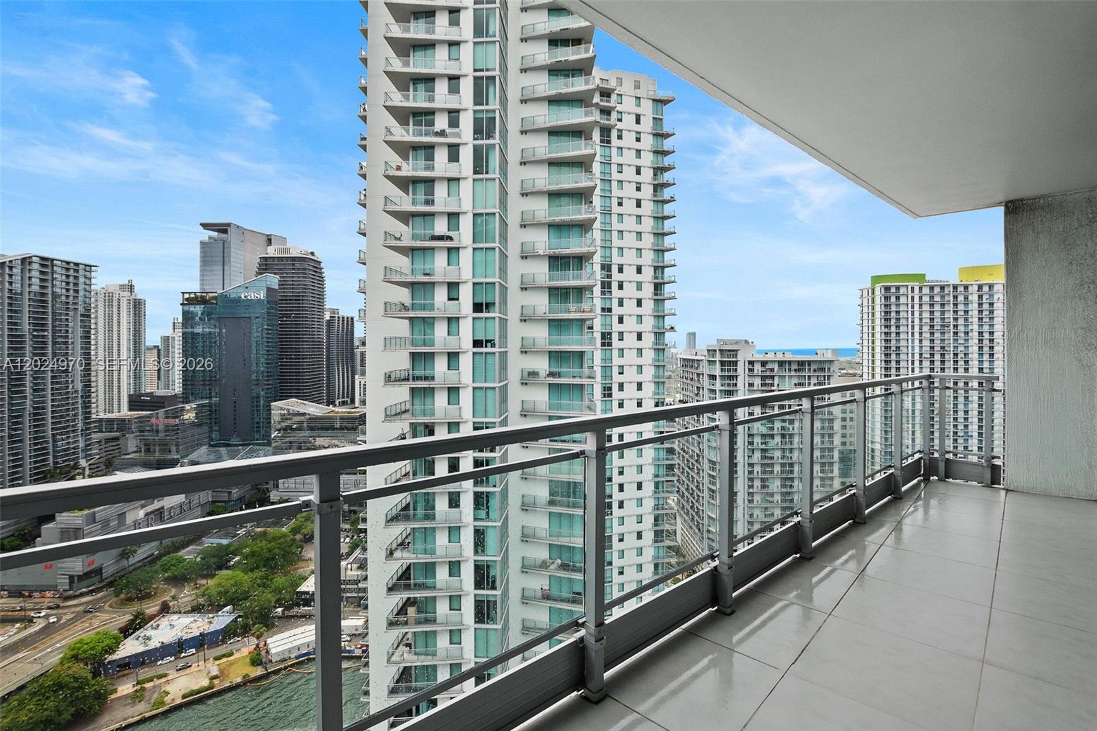 90 SW 3rd St #3810 Miami, FL 33130