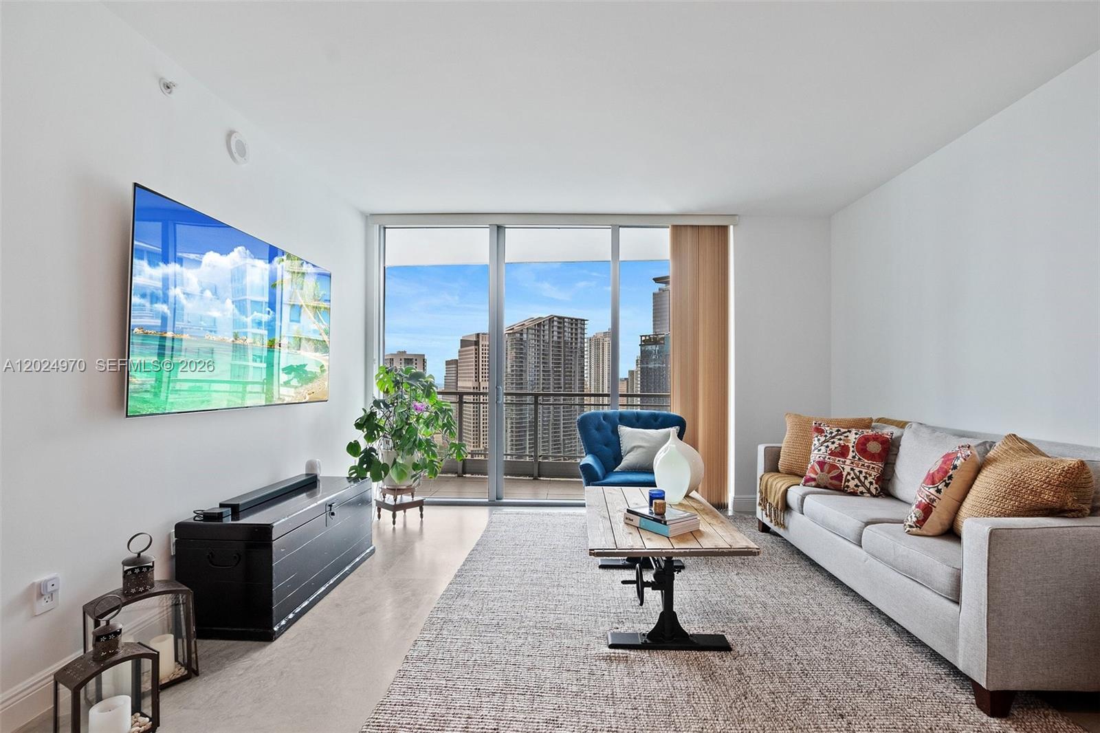 90 SW 3rd St #3810 Miami, FL 33130