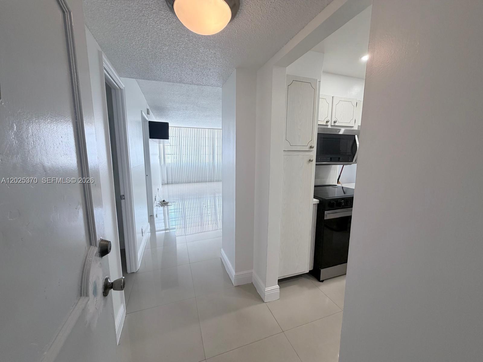 1825 S Ocean Dr #611