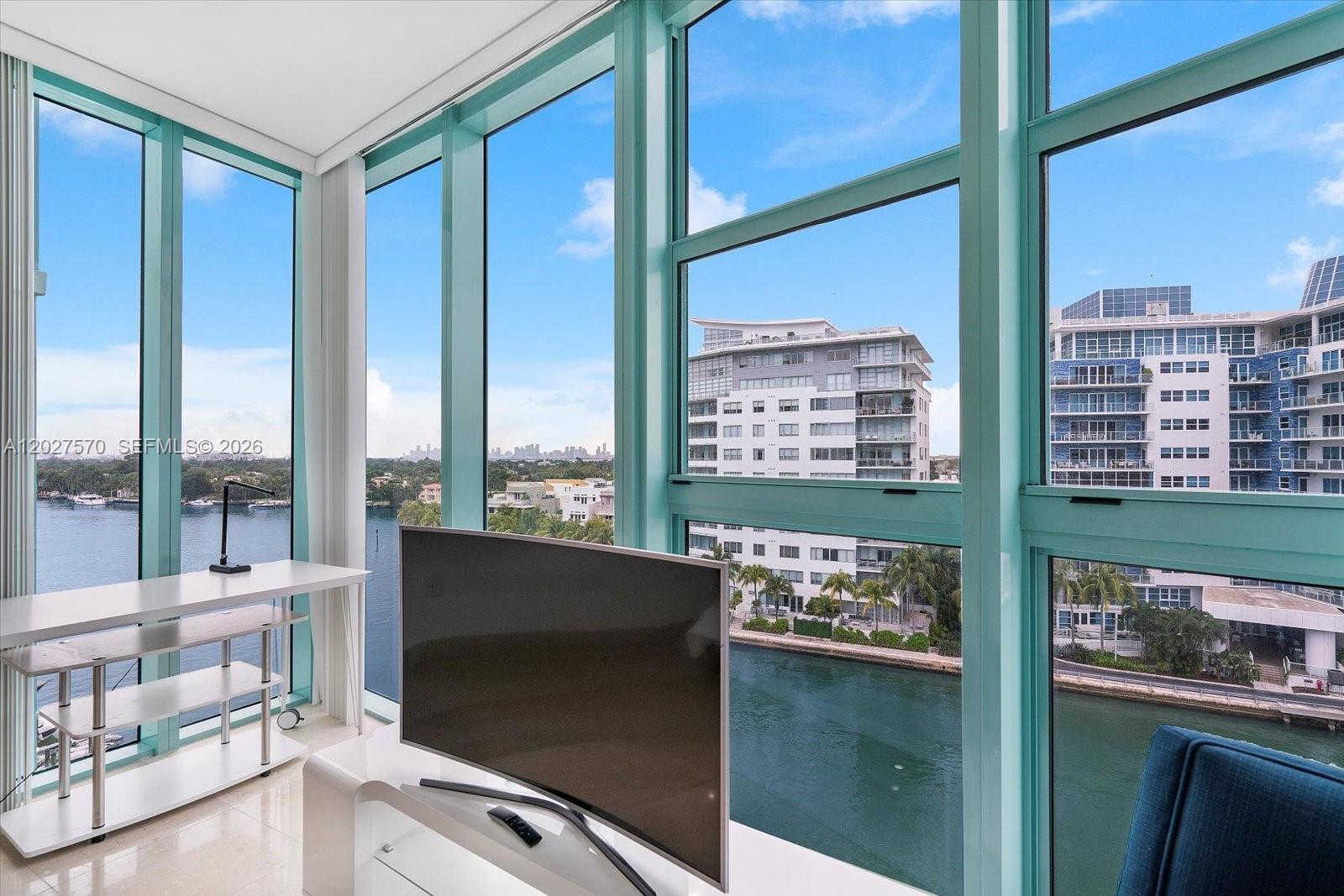 6000 Indian Crk Dr #8B Miami Beach, FL 33140