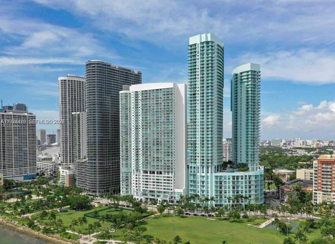 1900 N Bayshore Dr #2415
