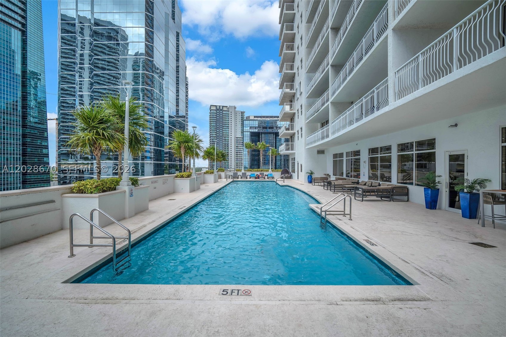 image The Club at Brickell Bay25