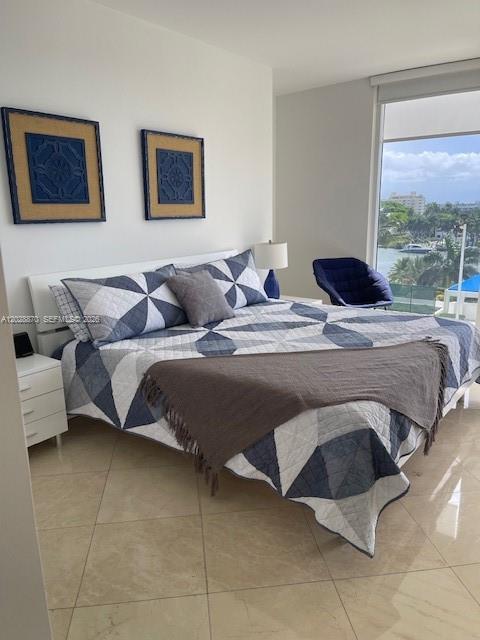 4779 Collins Ave #706 Miami Beach, FL 33140