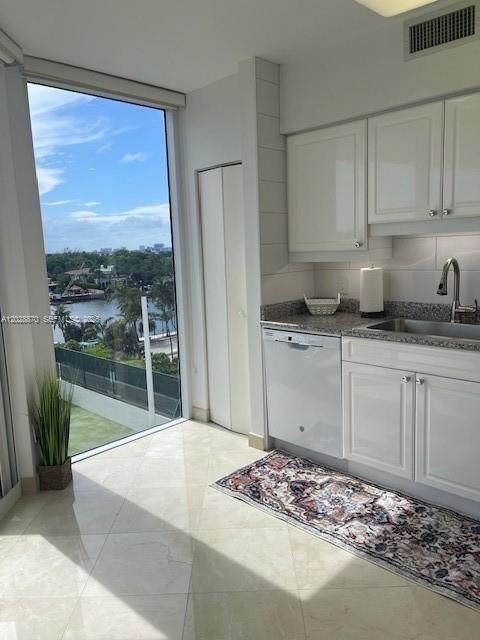 4779 Collins Ave #706 Miami Beach, FL 33140