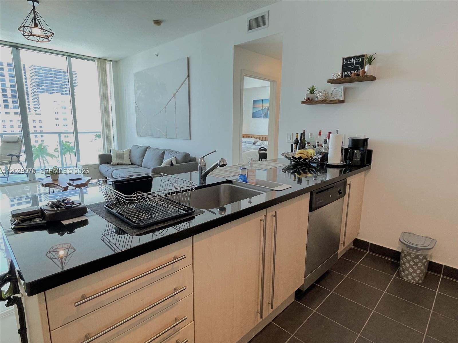 79 SW 12th St #1211-S Miami, FL 33130