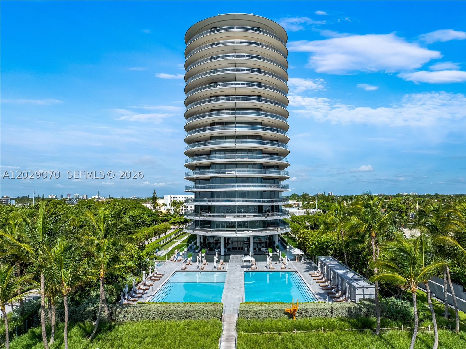 image Eighty Seven Park2