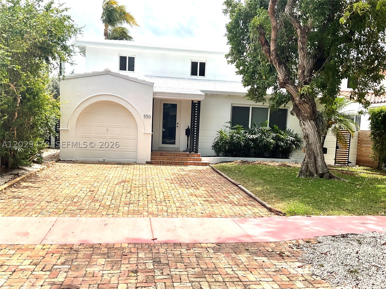 550 W 49th St #n/a Miami Beach, FL 33140
