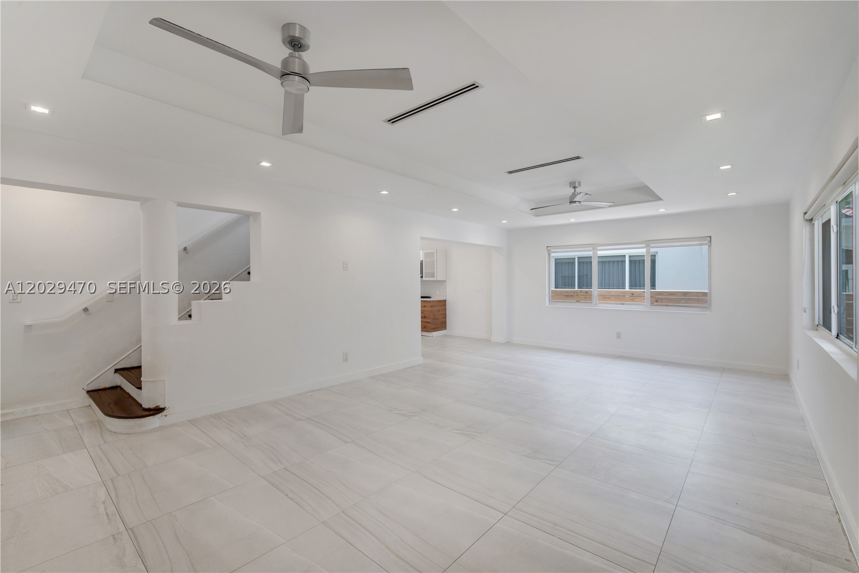 550 W 49th St #n/a Miami Beach, FL 33140