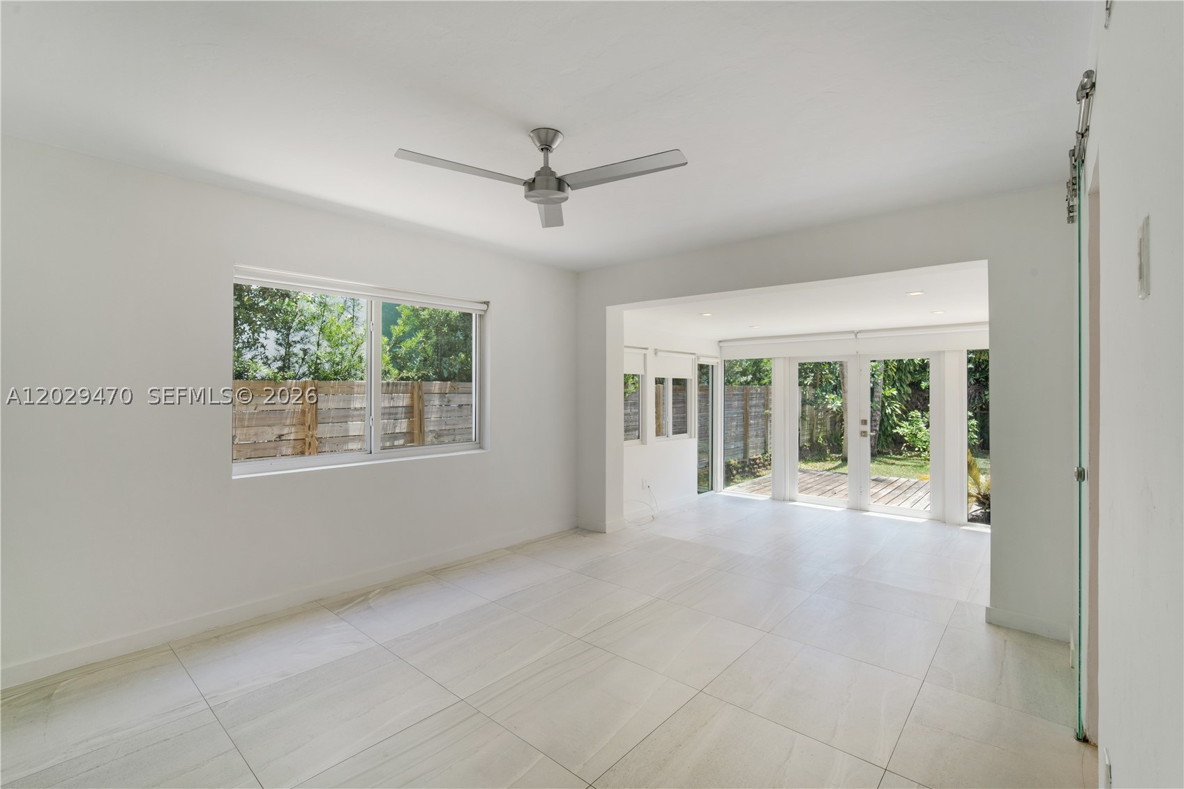 550 W 49th St #n/a Miami Beach, FL 33140