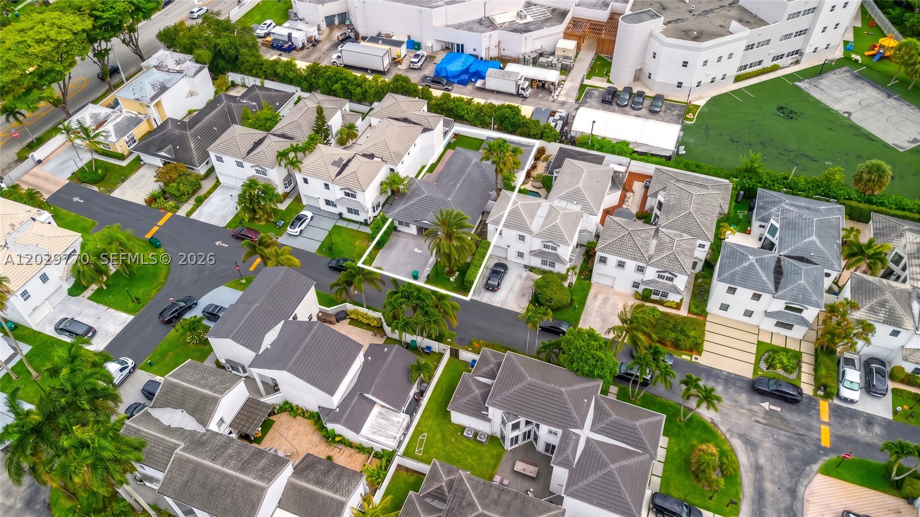 2558 NE 206th Ter Aventura, FL 33180