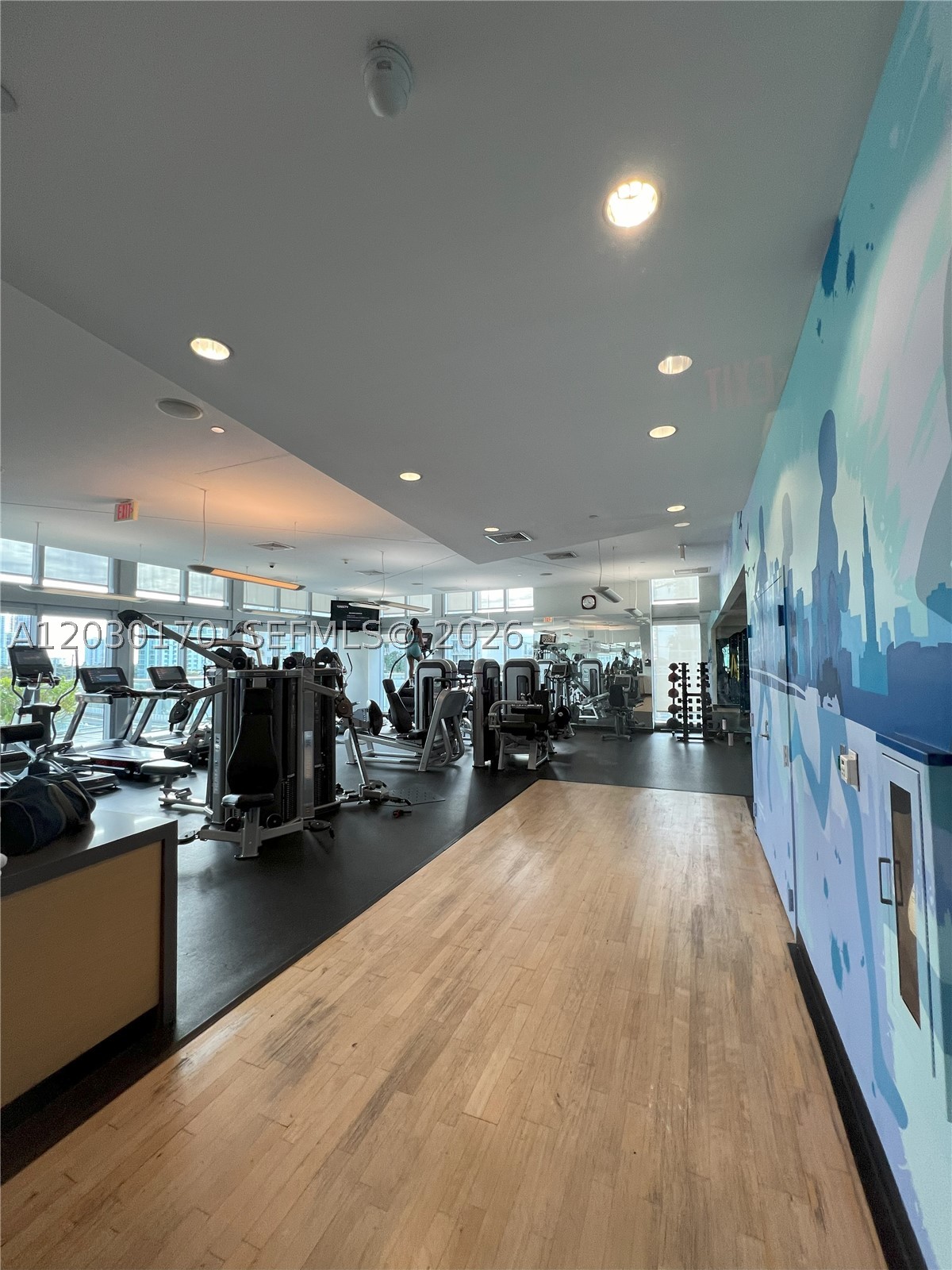 image Axis on Brickell South16