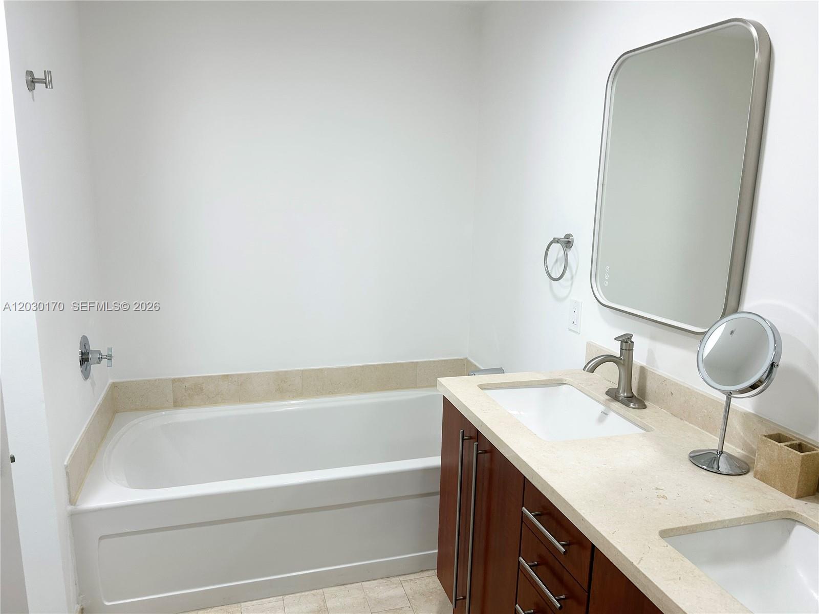 image Axis on Brickell South5