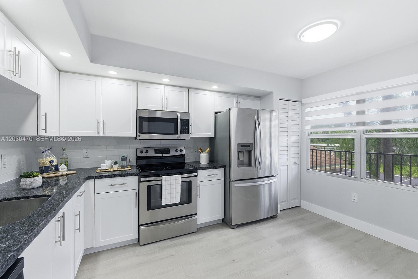 550 SW 138th Ave #206K
