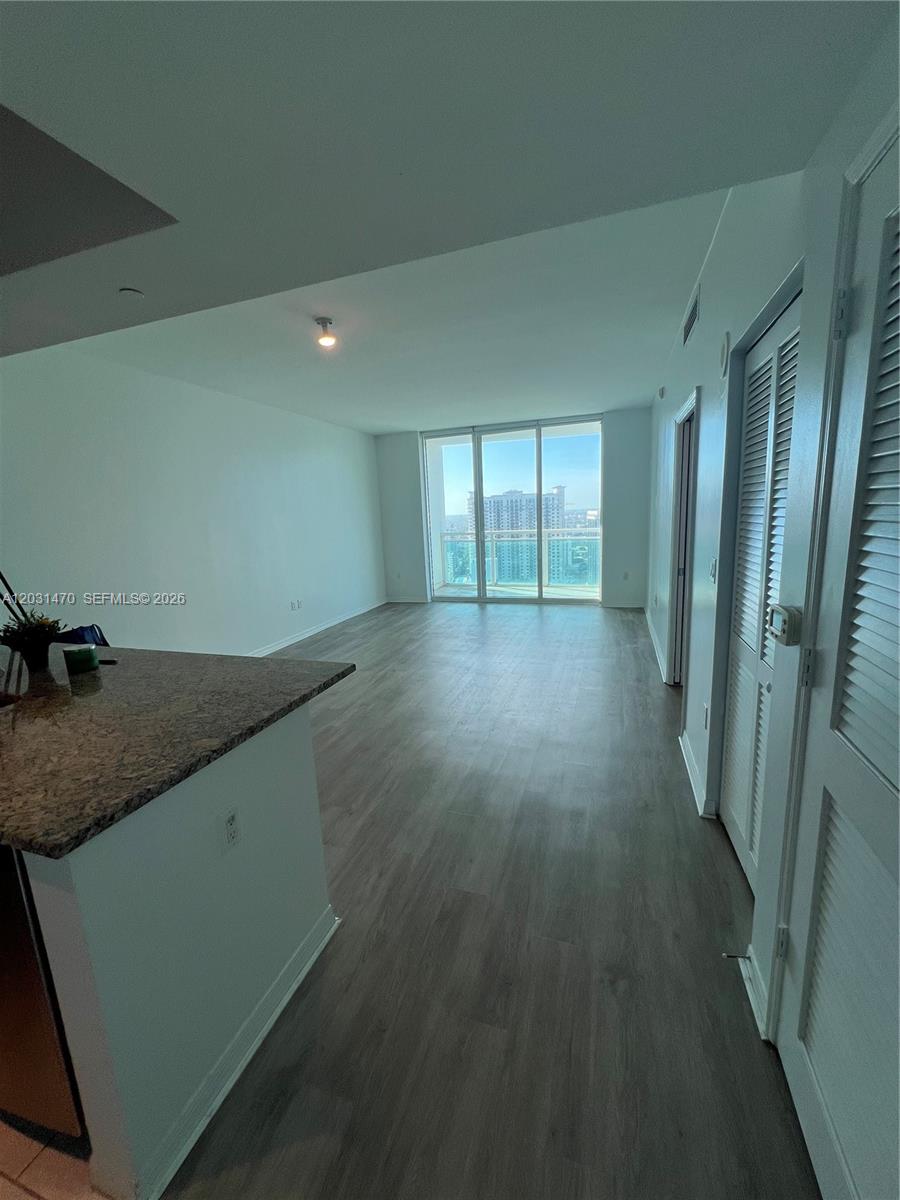  Miami, FL 33131