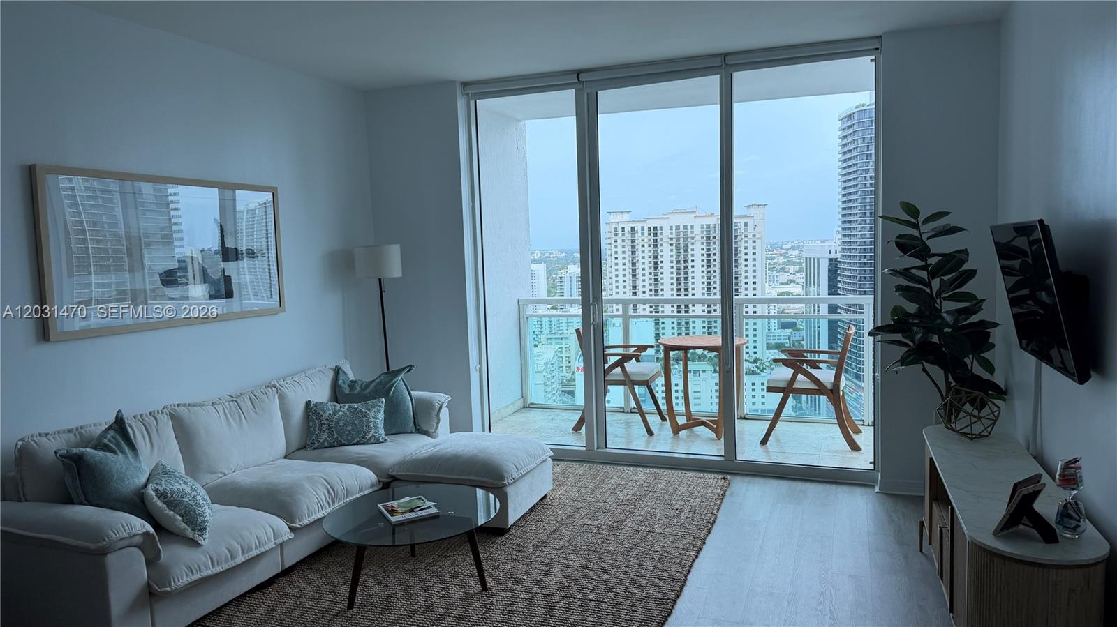  Miami, FL 33131