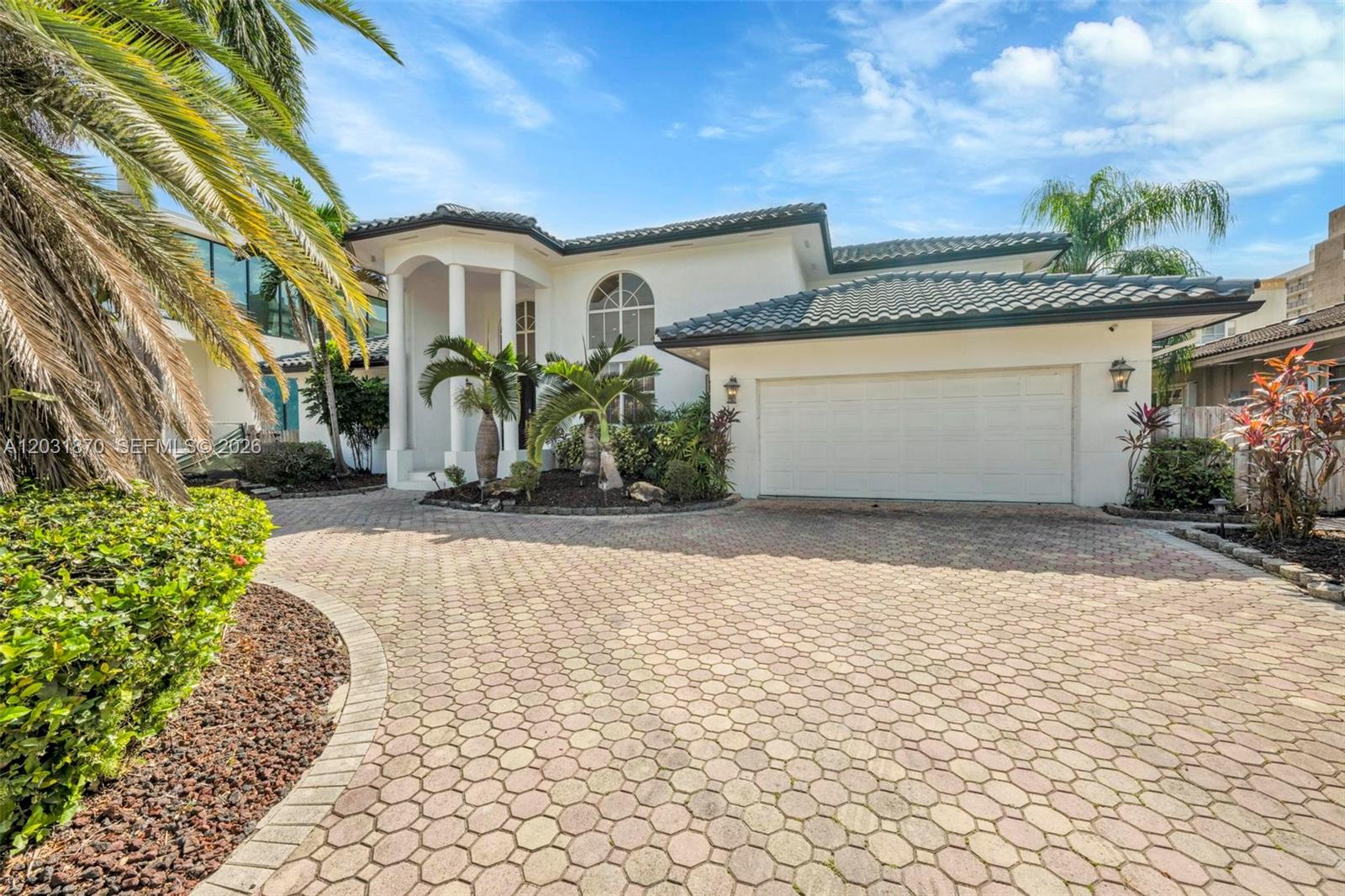 2940 NE 164th St North Miami Beach, FL 33160