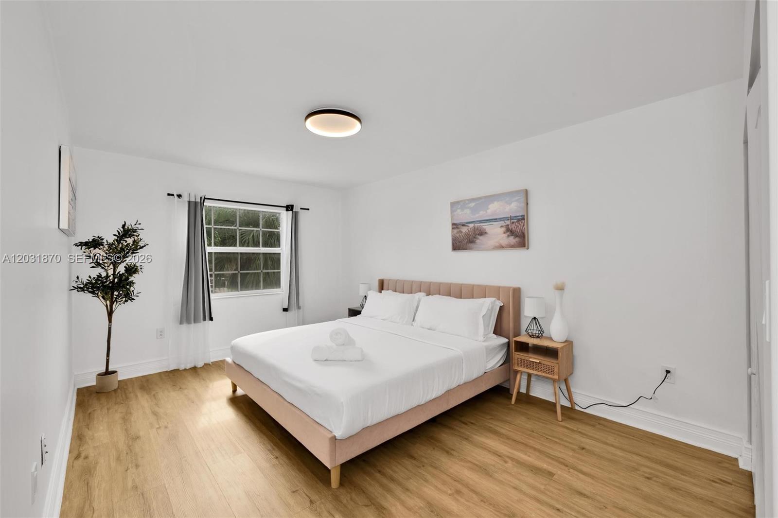2940 NE 164th St North Miami Beach, FL 33160