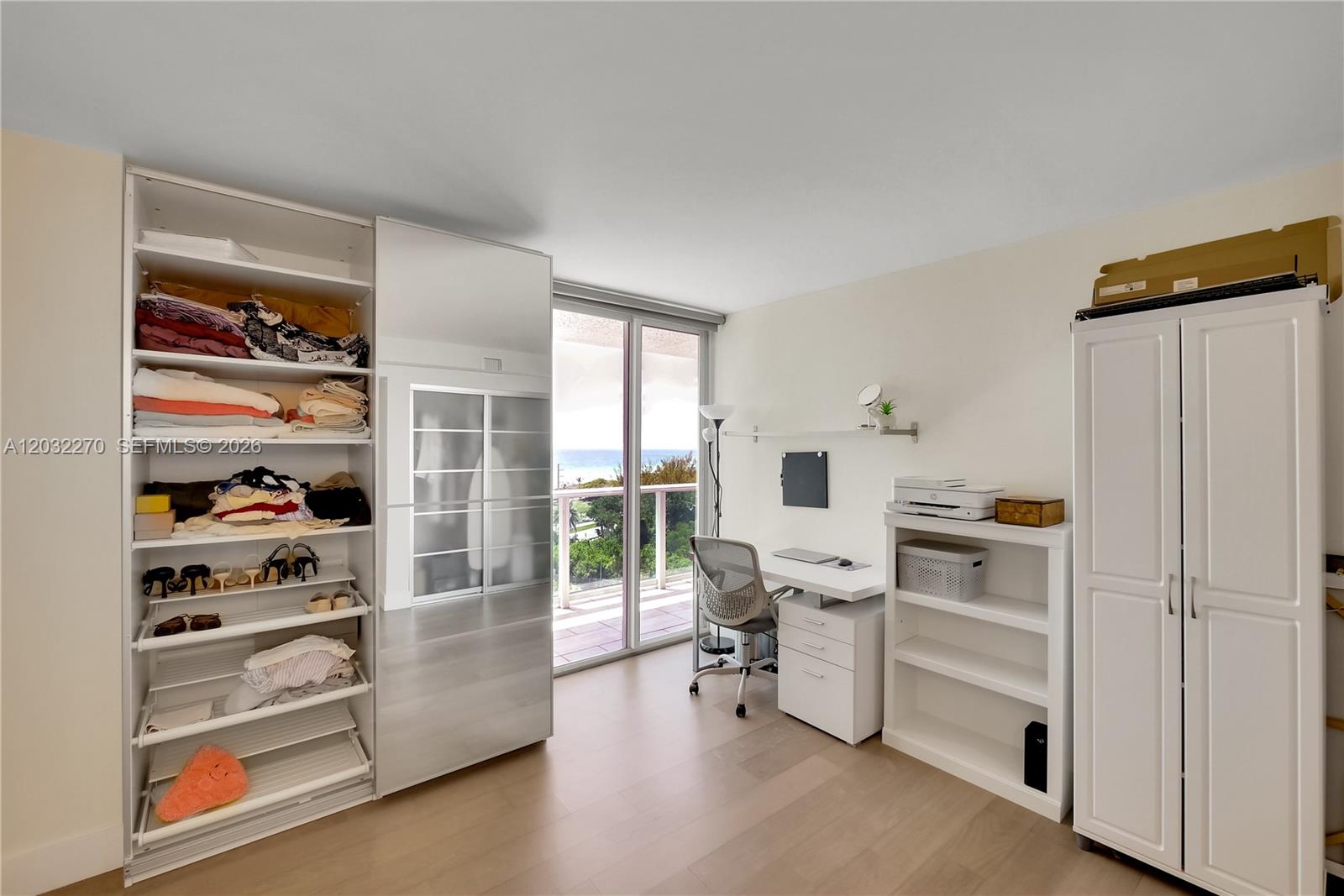 image Arlen House East16