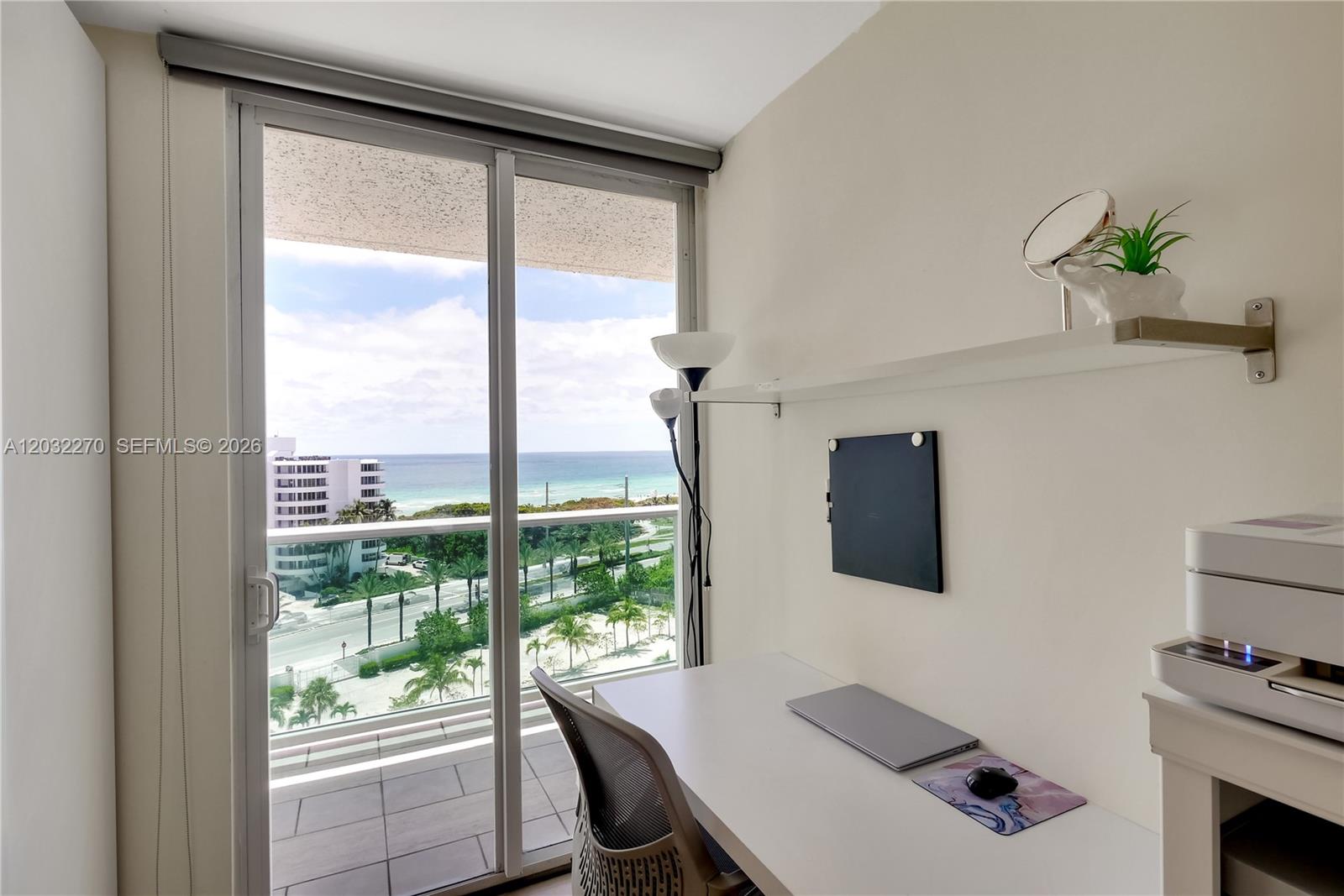 image Arlen House East18