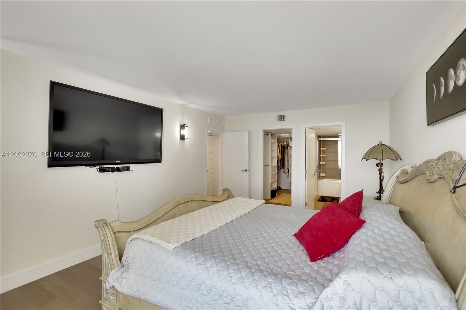 image Arlen House East26