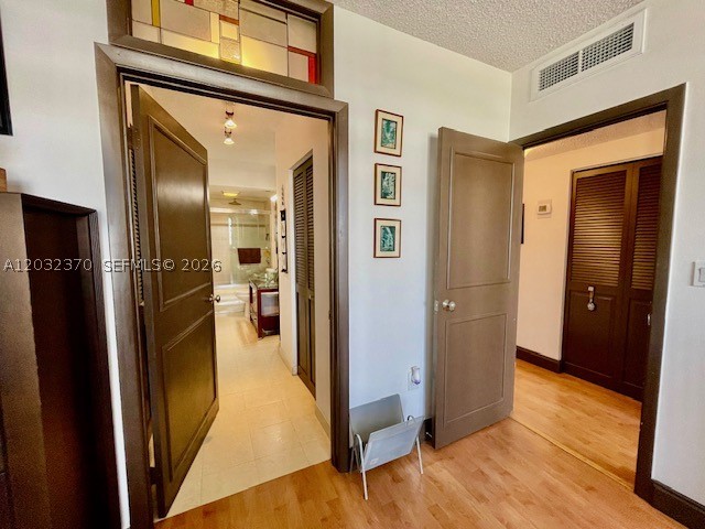 image Arlen House West9