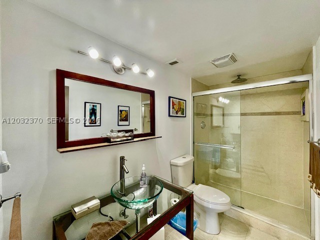 image Arlen House West16