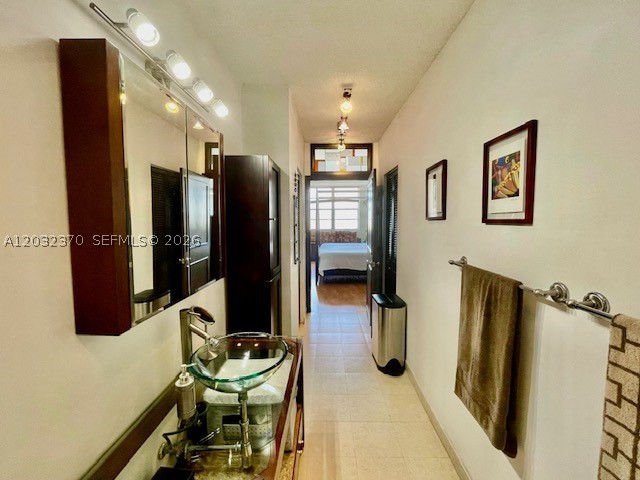 image Arlen House West20