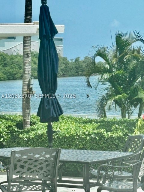 image Arlen House West62