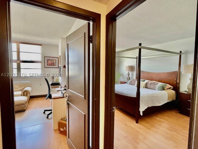 image Arlen House West6